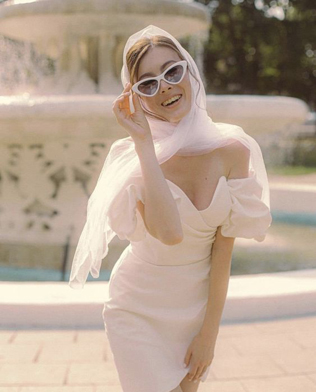 Главный свадебный аксессуар на весну-лето 2022: солнечные очки 