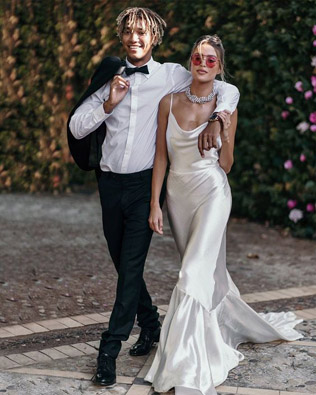 Главный свадебный аксессуар на весну-лето 2022: солнечные очки 