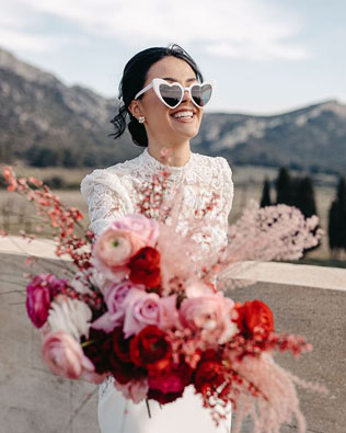 Главный свадебный аксессуар на весну-лето 2022: солнечные очки 