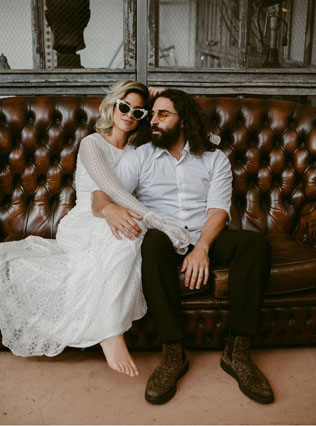 Главный свадебный аксессуар на весну-лето 2022: солнечные очки 