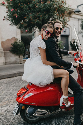 Главный свадебный аксессуар на весну-лето 2022: солнечные очки 