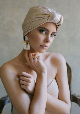 образ невесты 2022, свадебный тюрбан 