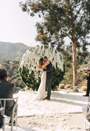 актуальные тренды 2022 год: арка для церемонии 