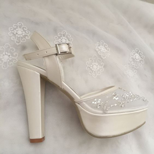 Свадебные туфли на платформе для модных невест 