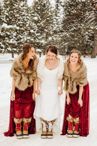 Образ невесты: как не замерзнуть на свадьбе зимой 