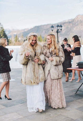 Образ невесты: как не замерзнуть на свадьбе зимой 