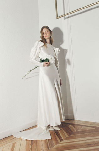 Минимализм в стиле: простые свадебные платья 2023 