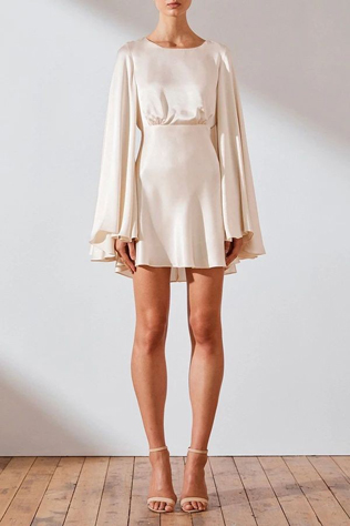 Минимализм в стиле: простые свадебные платья 2023 