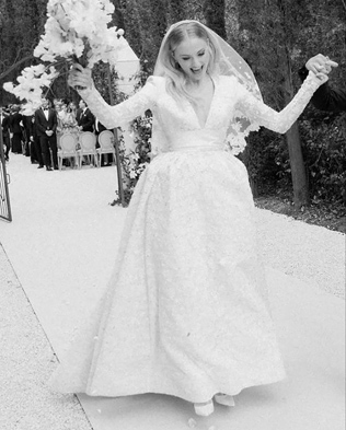 Софи Тернер в Louis Vuitton 