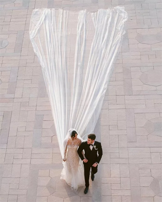 Мэнди Мур в Rodarte 