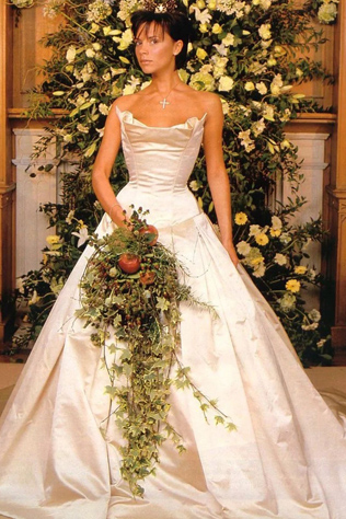 Виктория Бекхэм в Vera Wang 