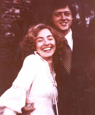 Хиллари Родэм Клинтон в Jessica McClintock