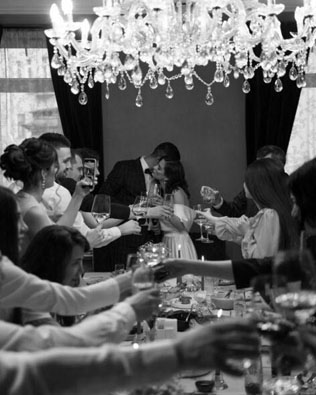 Как сочинить свадебный тост: примеры, советы и рекомендации 