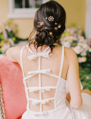 Свадебные прически на длинные волосы: тренды 2023 