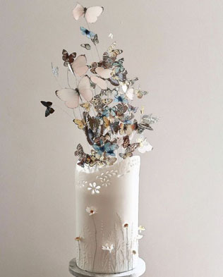 Торты с бабочками: новый свадебный тренд 