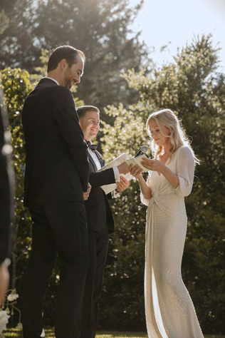 Как написать клятву: примеры свадебной речи 