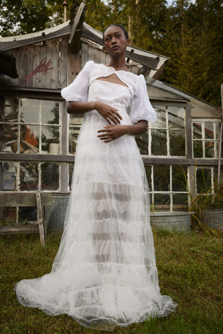 Свадебные платья похожие на ночнушки: коллекция 2024 