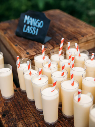 Чем заменить башню с шампанским: модные напитки для свадьбы