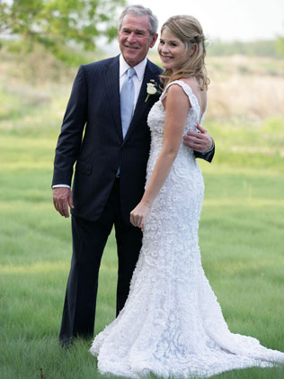 Самые культовые свадебные платья Oscar de la Renta, которые носили знаменитости