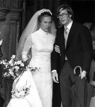 Тиары королевских особ