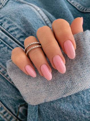 Топ-5 трендов свадебного маникюра 2024 года 