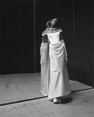 Для нетрадиционных невест: коллекция Vivienne Westwood 2024 