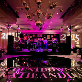 Яркий танцпол