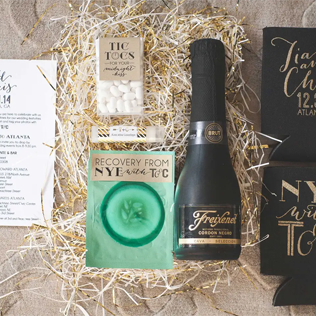 Похмельный набор в качестве подарка гостям