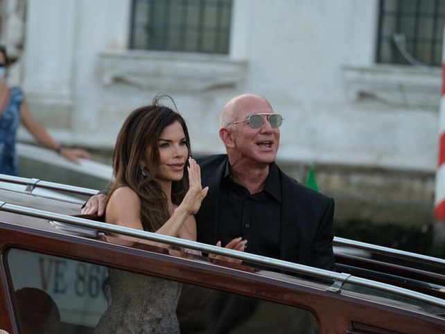 Обзор свадьбы Джеффа Безоса и Лорен Санчес 