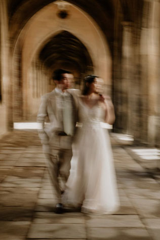 Тренд на размытые свадебные фотографии