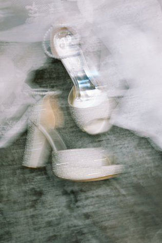 Тренд на размытые свадебные фотографии