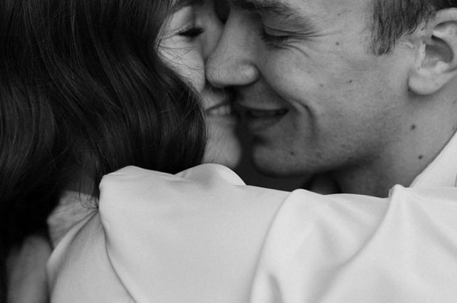 Тренд на размытые свадебные фотографии