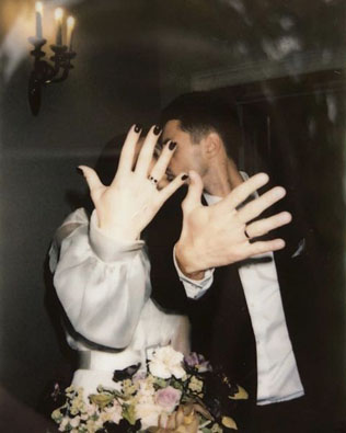 Тренд на размытые свадебные фотографии