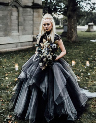 Свадьба в стиле Хэллоуин: когда любовь встречается с мистикой 