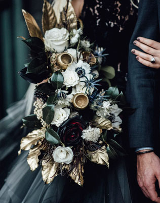 Свадьба в стиле Хэллоуин: когда любовь встречается с мистикой 