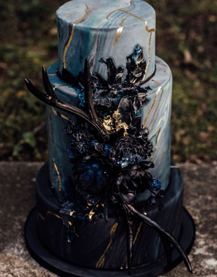 Свадьба в стиле Хэллоуин: когда любовь встречается с мистикой 