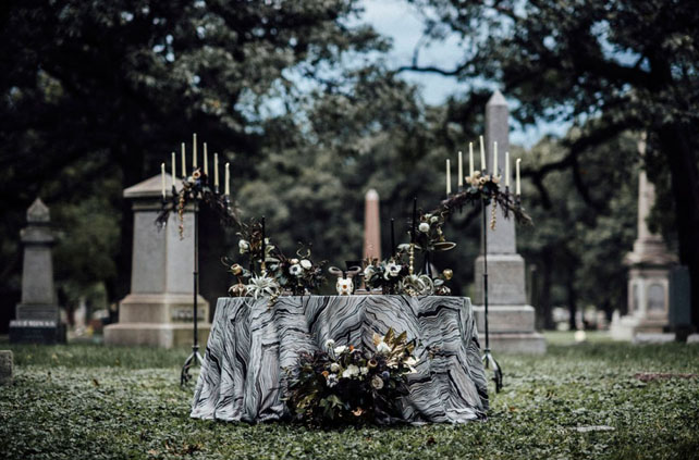 Свадьба в стиле Хэллоуин: когда любовь встречается с мистикой 