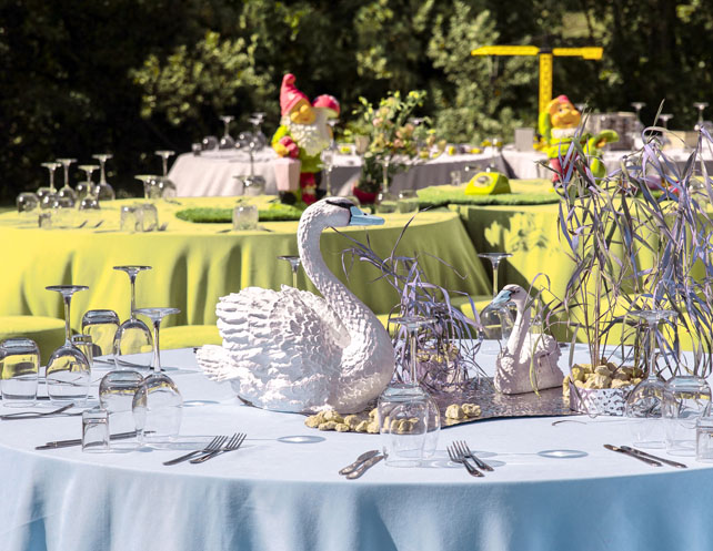 Уникальная свадебная церемония в стиле «кибер-сюрреализм» 