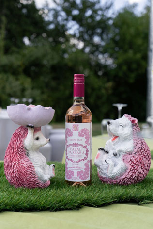 Уникальная свадебная церемония в стиле «кибер-сюрреализм» 