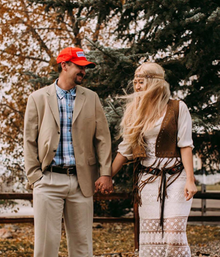 Страшно красиво: 25 идей костюмов на Хеллоуин для пар в 2022 году 