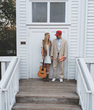 Страшно красиво: 25 идей костюмов на Хеллоуин для пар в 2022 году 