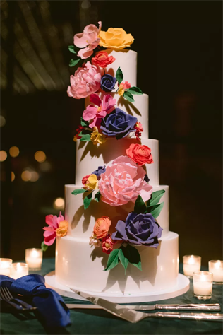 Фиолетовый свадебный торт: 30 идей поразительного оформления 