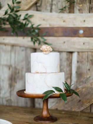 30 «мраморных» свадебных тортов  