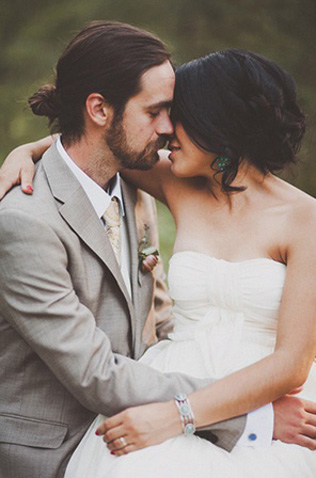 Самураи на свадьбе: 30 мужских причесок-пучков 