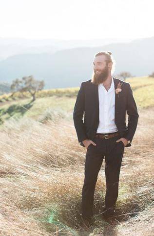 Самураи на свадьбе: 30 мужских причесок-пучков 