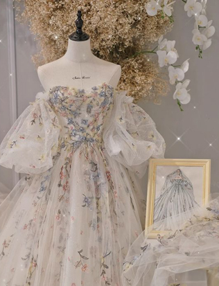 30 свадебных платьев, вдохновленных свадебным образом королевы Шарлотты из «Бриджертонов» 