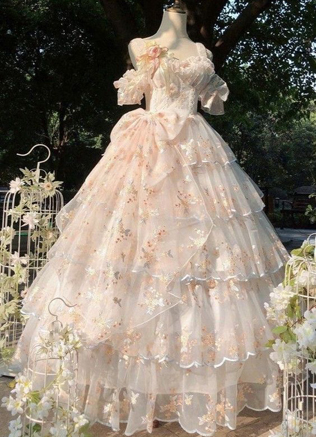 30 свадебных платьев, вдохновленных свадебным образом королевы Шарлотты из «Бриджертонов» 