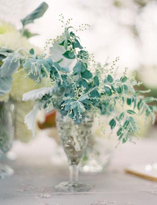 35 цветочных композиций для весенней свадьбы 