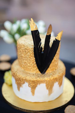35 свадебных тортов, украшенных перьями 