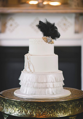 35 свадебных тортов, украшенных перьями 